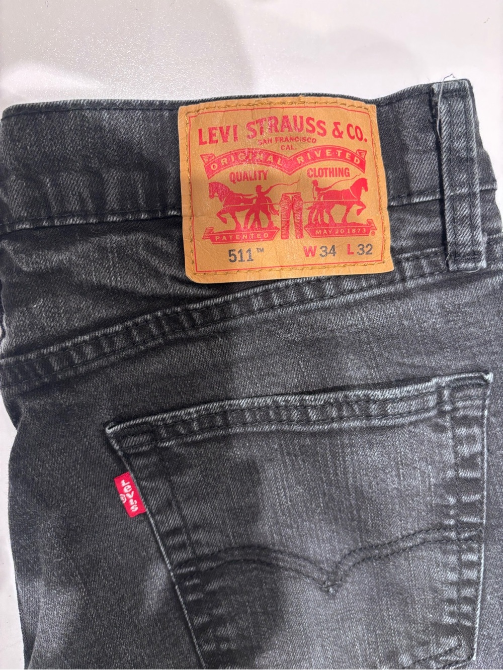 Levi's Slim Straight Jeans in Black